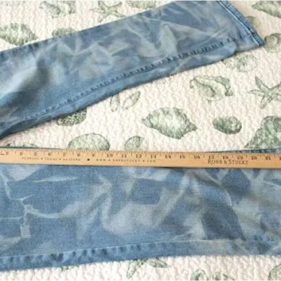 NWT DNKY DONNA KAREN NEW YORK ARTISANAL BLUES JEANS NEW SIZE 28 - Picture 11 of 13